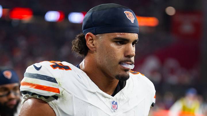 Chicago Bears defensive end Austin Booker