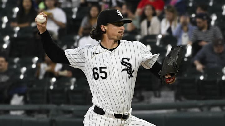 Chicago White Sox pitcher Davis Martin (65) throws against the Los Angeles Angels at Rate Field. 