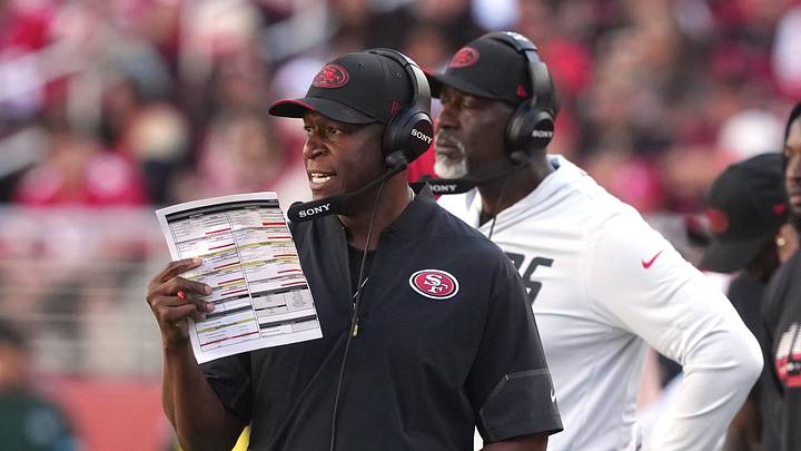 San Francisco 49ers defensive coordinator Raheem Morris