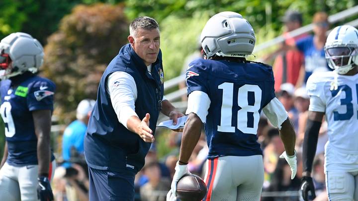 Aug 11, 2026; Foxborough, MA, USA; New England Patriots head coach Mike Vrabel shakes hands with wide receiver Kyle Williams (18) during a joint practice with the Indianapolis Colts at Gillette Stadium. Mandatory Credit: Eric Canha-Imagn Images Aug 11, 2026; Foxborough, MA, USA; New England Patriots head coach Mike Vrabel shakes hands with wide receiver Kyle Williams (18) during a joint practice with the Indianapolis Colts at Gillette Stadium. Mandatory Credit: Eric Canha-Imagn Images