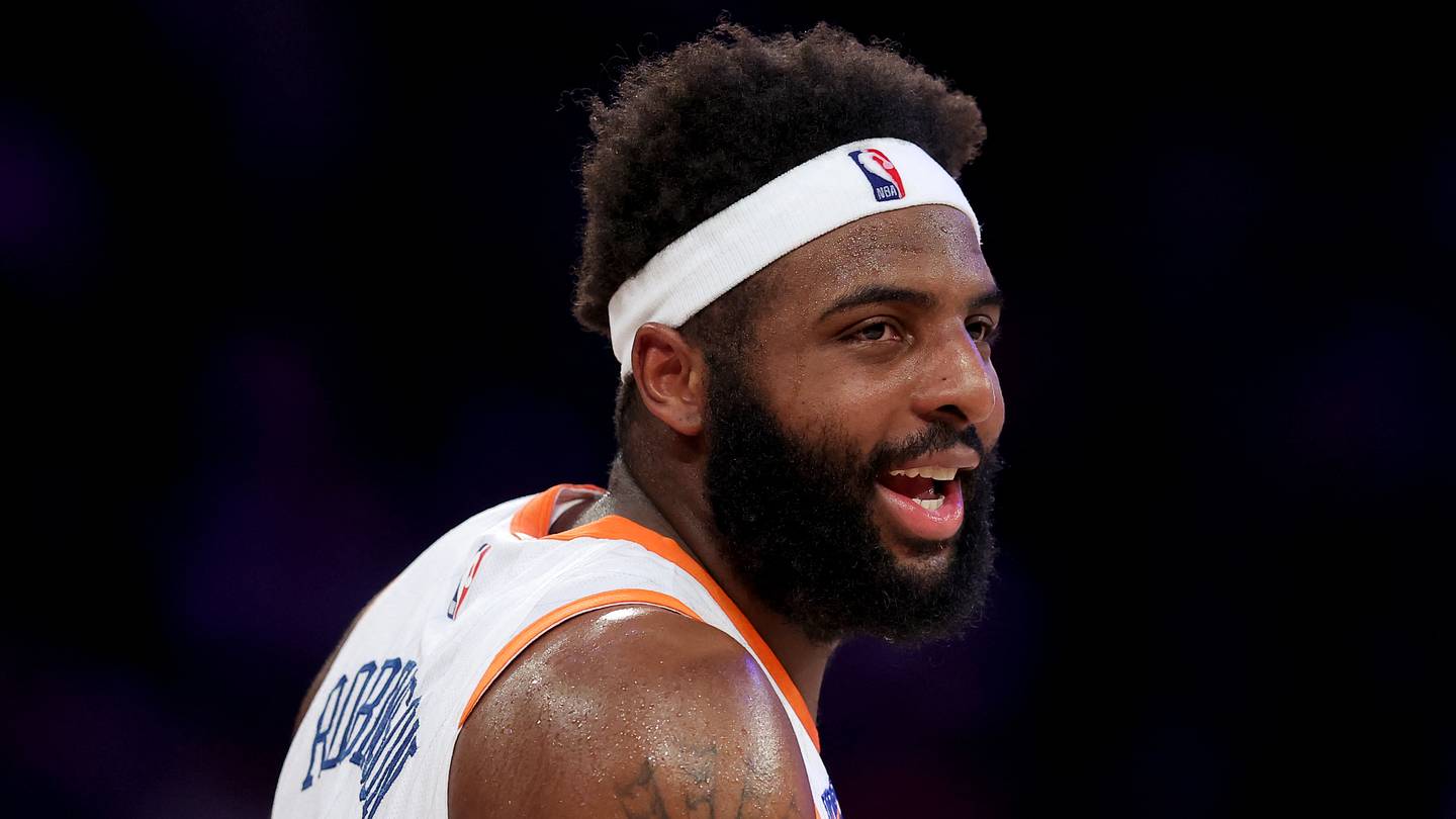 Mitchell Robinson sends clear message on what will be new from him this season Mitchell Robinson made it sound like Boston could get something out of him, New York hardly ever did: a healthy season! By Matt John | Sep 14, 2026, 8:30 AM EDT — Daniel Donabedian (@danield1214) September 12, 2026 It's not like an absence would hurt Boston Google Follow Schedule