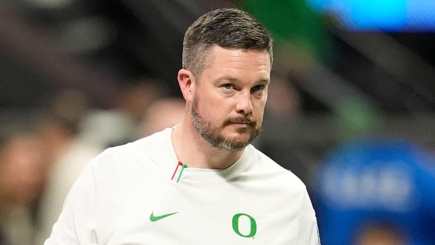 Four-Star Quarterback Makes Recruiting Announcement With Oregon, Kentucky, UCLA