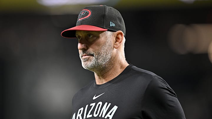 Aug 11, 2025; Arlington, Texas, USA; Arizona Diamondbacks manager Torey Lovullo (17) walks back to the dugout during the sixth inning against the Texas Rangers at Globe Life Field. Mandatory Credit: Jerome Miron-Imagn Images