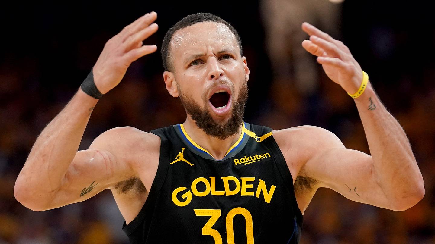 Warriors are repeating a frustrating Stephen Curry strategy fans know too well
