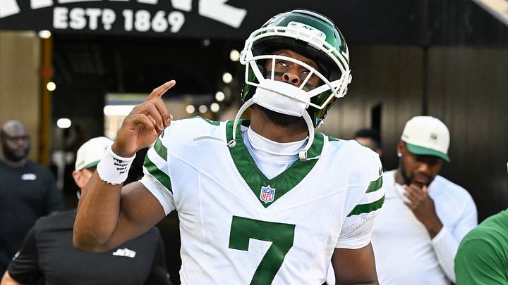 New York Jets quarterback Geno Smith New York Jets quarterback Geno Smith