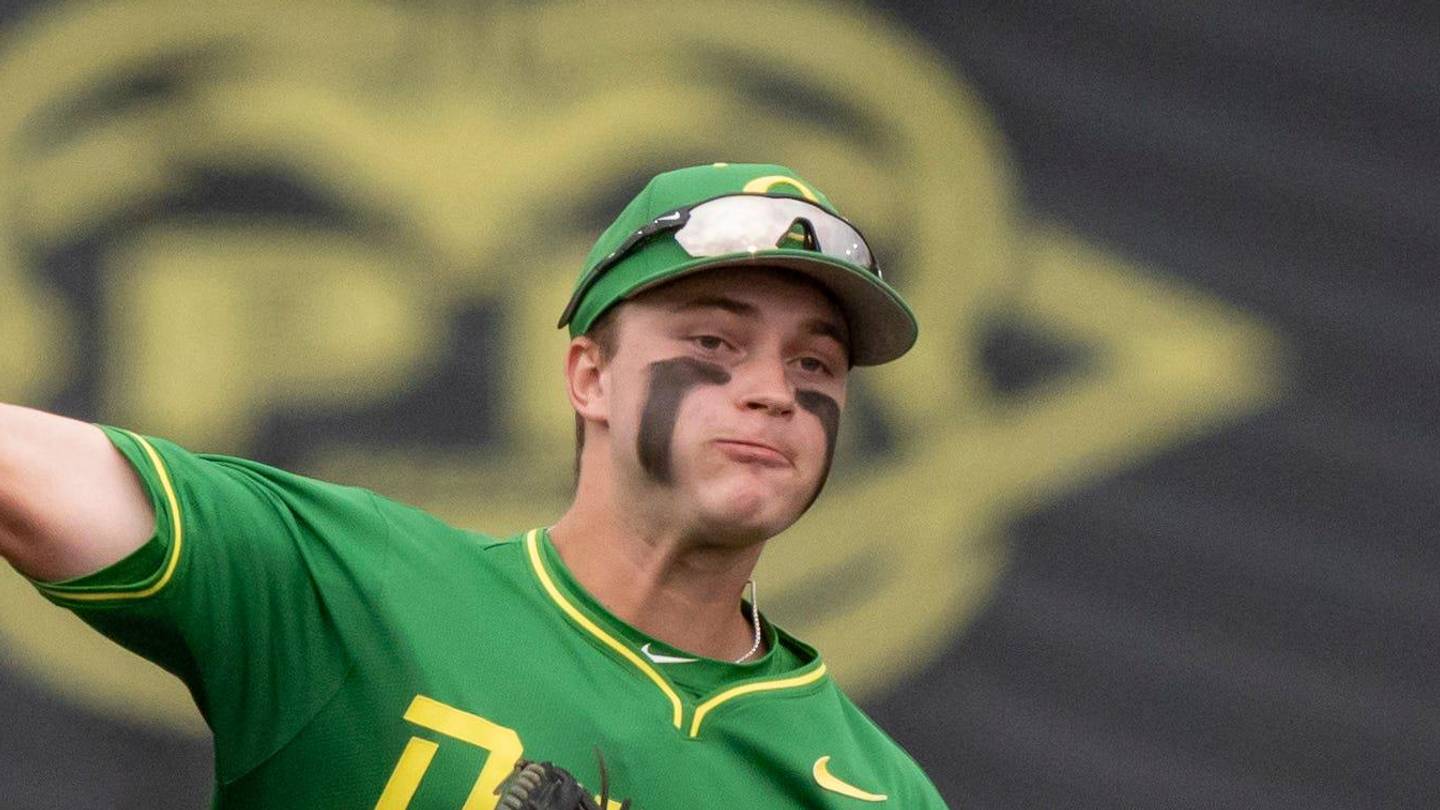 Three Oregon Ducks Earn Spot on MLB Draft Prospect List