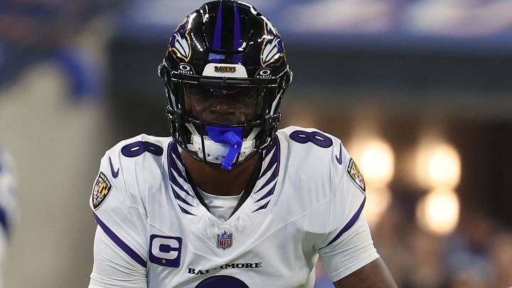 Ravens QB Lamar Jackson (8) Ravens QB Lamar Jackson (8)
