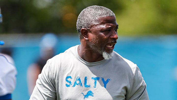 Detroit Lions defensive coordinator Aaron Glenn Detroit Lions defensive coordinator Aaron Glenn