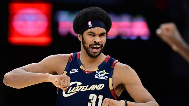 Nov 19, 2025; Cleveland, Ohio, USA; Cleveland Cavaliers center Jarrett Allen (31) reacts after the Houston Rockets were called for a three second violation during the second half at Rocket Arena. Mandatory Credit: David Dermer-Imagn Images Nov 19, 2025; Cleveland, Ohio, USA; Cleveland Cavaliers center Jarrett Allen (31) reacts after the Houston Rockets were called for a three second violation during the second half at Rocket Arena. Mandatory Credit: David Dermer-Imagn Images