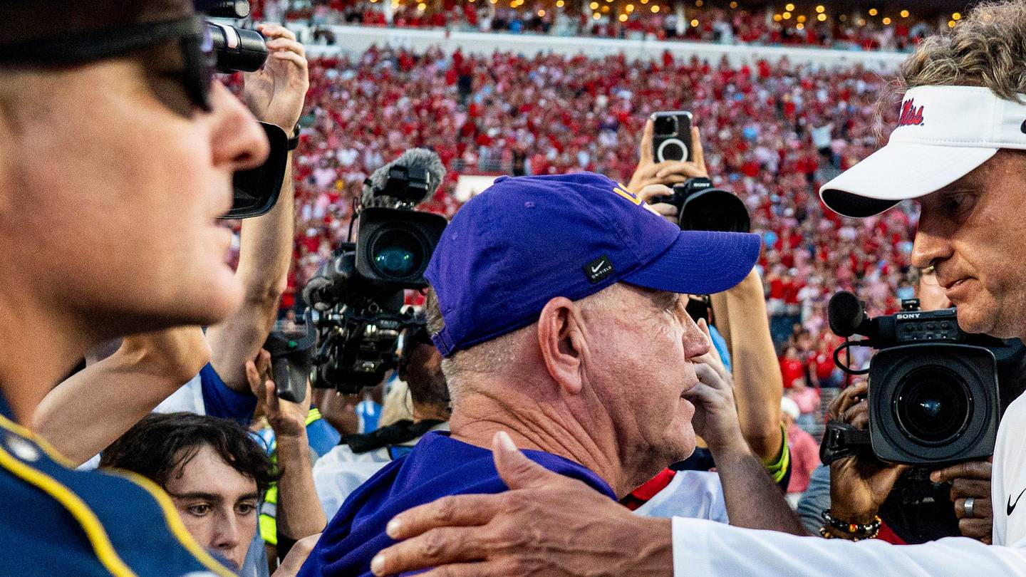 Brian Kelly Endorses National Title Expectations for Lane Kiffin at LSU