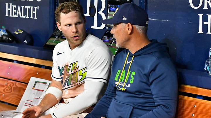 Aug 28, 2026; St. Petersburg, Florida, USA; Tampa Bay Rays manager Kevin Cash (right) and second baseman Taylor Walls (6) have a talk in the dugout during the seventh inning against San Diego Padres at Tropicana Field. Mandatory Credit: Pablo Robles-Imagn Images Aug 28, 2026; St. Petersburg, Florida, USA; Tampa Bay Rays manager Kevin Cash (right) and second baseman Taylor Walls (6) have a talk in the dugout during the seventh inning against San Diego Padres at Tropicana Field. Mandatory Credit: Pablo Robles-Imagn Images