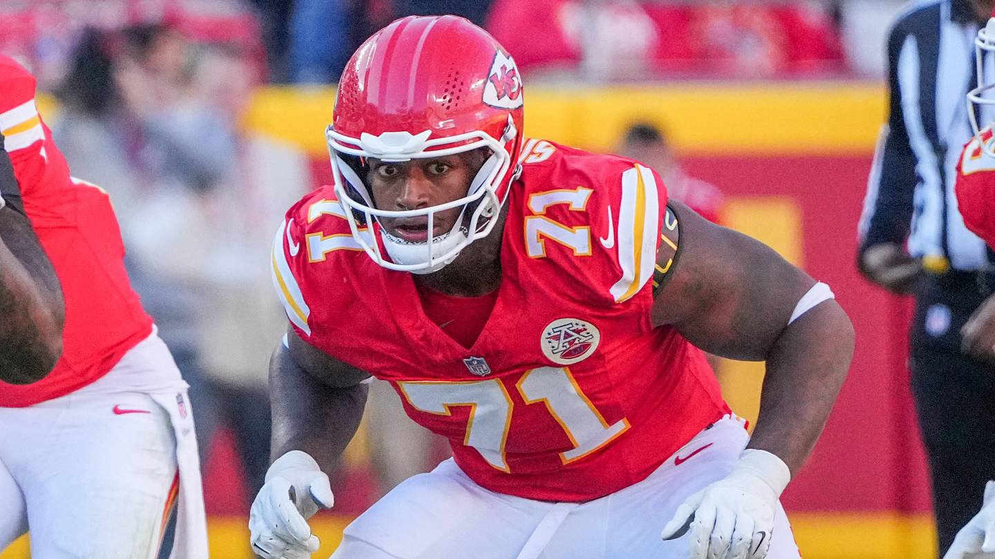 Chiefs Injury Report: Josh Simmons, Tyquan Thornton, Ashton Gillotte Battle Training Camp Ailments
