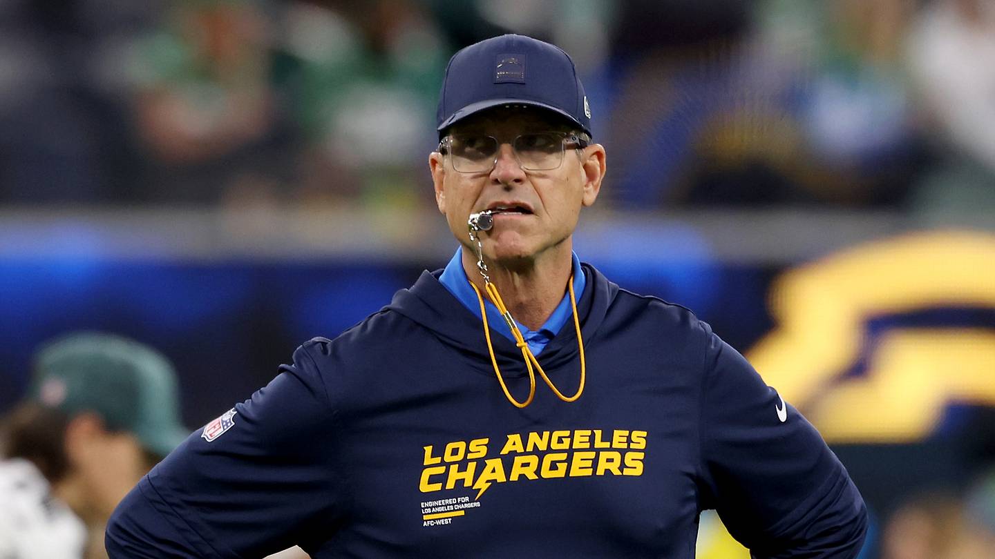 Chiefs Face Must-Win Showdown Against Chargers for Playoffs