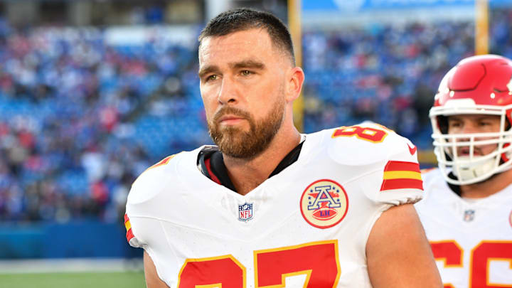 Nov 2, 2025; Orchard Park, New York, USA; Kansas City Chiefs tight end Travis Kelce (87) walks the sideline before the game against the Buffalo Bills at Highmark Stadium. Mandatory Credit: Mark Konezny-Imagn Images Nov 2, 2025; Orchard Park, New York, USA; Kansas City Chiefs tight end Travis Kelce (87) walks the sideline before the game against the Buffalo Bills at Highmark Stadium. Mandatory Credit: Mark Konezny-Imagn Images