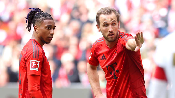 Michael Olise (l.) muss in Leipzig auf Anspiele zu Harry Kane verzichten