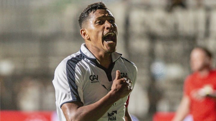 Ex-Flamengo, Fortaleza e Grêmio, Pedro Rocha é o artilheiro da Segundona