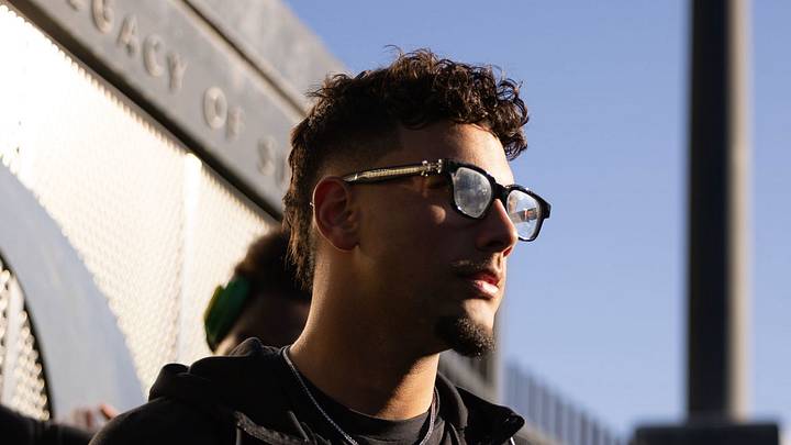 Oregon Ducks quarterback Dylan Raiola Oregon Ducks quarterback Dylan Raiola
