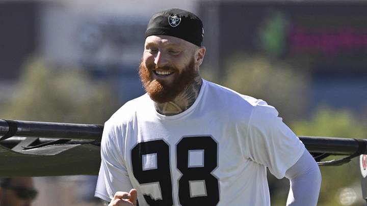 May 28, 2026; Henderson, NV, USA; Las Vegas Raiders defensive end Maxx Crosby (98) warms up during organized team activities at Intermountain Health Performance Center. Mandatory Credit: Candice Ward-Imagn Images May 28, 2026; Henderson, NV, USA; Las Vegas Raiders defensive end Maxx Crosby (98) warms up during organized team activities at Intermountain Health Performance Center. Mandatory Credit: Candice Ward-Imagn Images