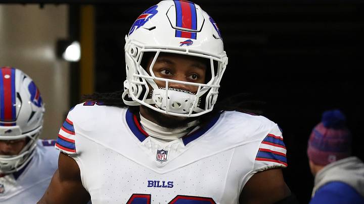Buffalo Bills linebacker Dorian Williams takes the field against the Pittsburgh Steelers at Acrisure Stadium. Buffalo Bills linebacker Dorian Williams takes the field against the Pittsburgh Steelers at Acrisure Stadium.