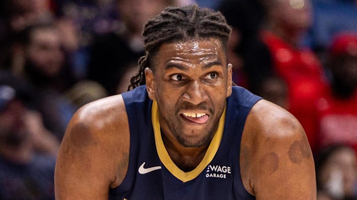 Feb 11, 2026; New Orleans, Louisiana, USA; New Orleans Pelicans forward Kevon Looney (55) looks on against the Miami Heat during the first half at Smoothie King Center. Mandatory Credit: Stephen Lew-Imagn Images