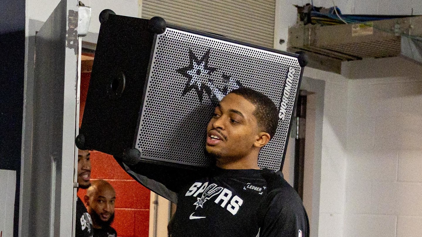 'My Man' | Darius Rucker Approves as Keldon Johnson Keeps Playing 'Wagon Wheel'