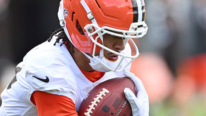 Cleveland Browns wide receiver Denzel Boston (12) runs with the ball during rookie minicamp.