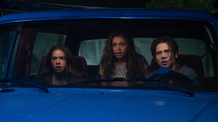 Time Cut. (L-R) Antonia Gentry as Summer, Madison Bailey as Lucy and Griffin Gluck as Quinn in Time Cut