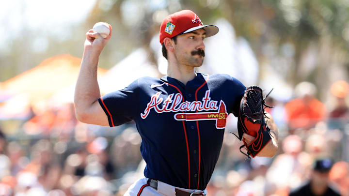 The Braves' right-hander handles the competition with ease