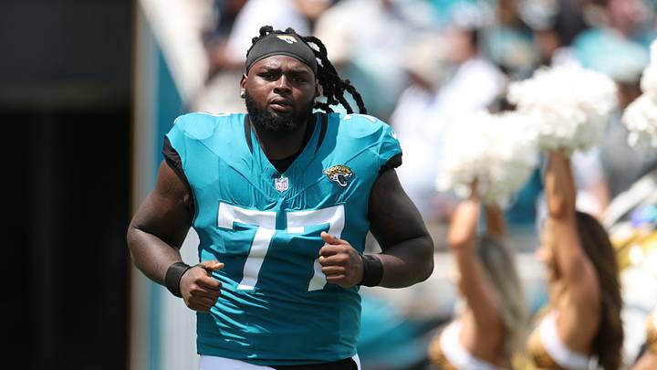 Sep 7, 2025; Jacksonville, Florida, USA; Jacksonville Jaguars offensive tackle Anton Harrison (77) takes the field prior to a game against the Carolina Panthers at EverBank Stadium. Mandatory Credit: Nathan Ray Seebeck-Imagn Images Sep 7, 2025; Jacksonville, Florida, USA; Jacksonville Jaguars offensive tackle Anton Harrison (77) takes the field prior to a game against the Carolina Panthers at EverBank Stadium. Mandatory Credit: Nathan Ray Seebeck-Imagn Images