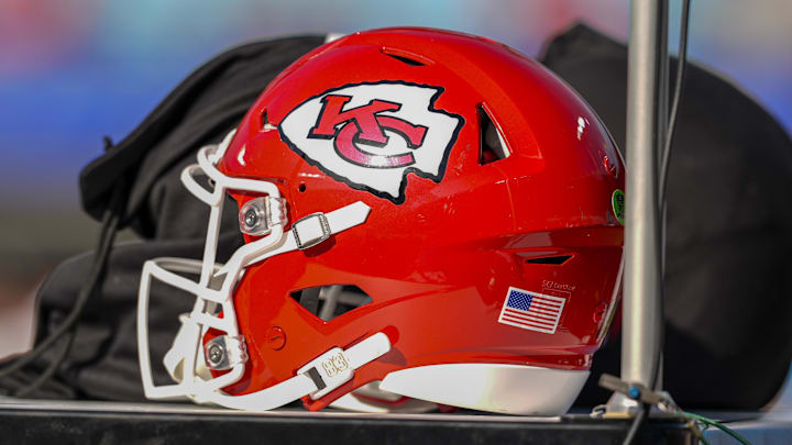 Nov 24, 2024; Charlotte, North Carolina, USA; Kansas City Chiefs helmet during pregame warmups against the Carolina Panthers at Bank of America Stadium. Mandatory Credit: Jim Dedmon-Imagn Images Nov 24, 2024; Charlotte, North Carolina, USA; Kansas City Chiefs helmet during pregame warmups against the Carolina Panthers at Bank of America Stadium. Mandatory Credit: Jim Dedmon-Imagn Images