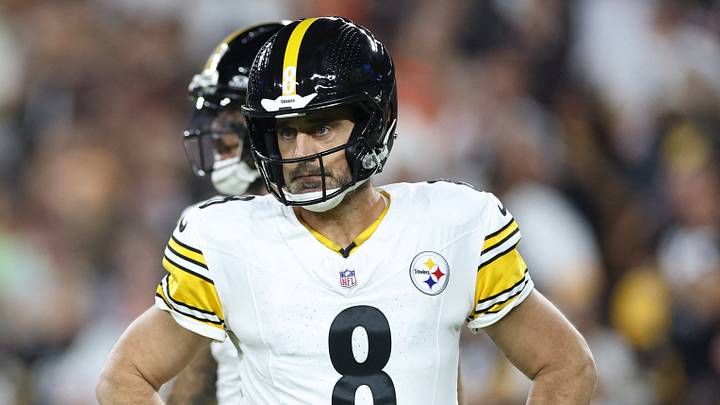 Pittsburgh Steelers quarterback Aaron Rodgers Pittsburgh Steelers quarterback Aaron Rodgers