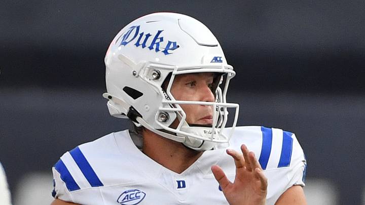 Sep 12, 2026; Champaign, Illinois, USA; Duke Blue Devils quarterback Walker Eget (2) poses the ball during the second half against the Illinois Fighting Illini at Gies Memorial Stadium. Mandatory Credit: Ron Johnson-Imagn Images Sep 12, 2026; Champaign, Illinois, USA; Duke Blue Devils quarterback Walker Eget (2) poses the ball during the second half against the Illinois Fighting Illini at Gies Memorial Stadium. Mandatory Credit: Ron Johnson-Imagn Images