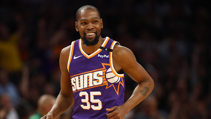 Mar 24, 2025; Phoenix, Arizona, USA; Phoenix Suns forward Kevin Durant (35) against the Milwaukee Bucks at Footprint Center. Mandatory Credit: Mark J. Rebilas-Imagn Images