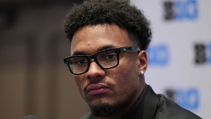 Jul 23, 2025; Las Vegas, NV, USA; Oregon tight end Kenyon Sadiq speaks to the media during the Big Ten NCAA college football media days at Mandalay Bay Resort. Mandatory Credit: Lucas Peltier-Imagn Images