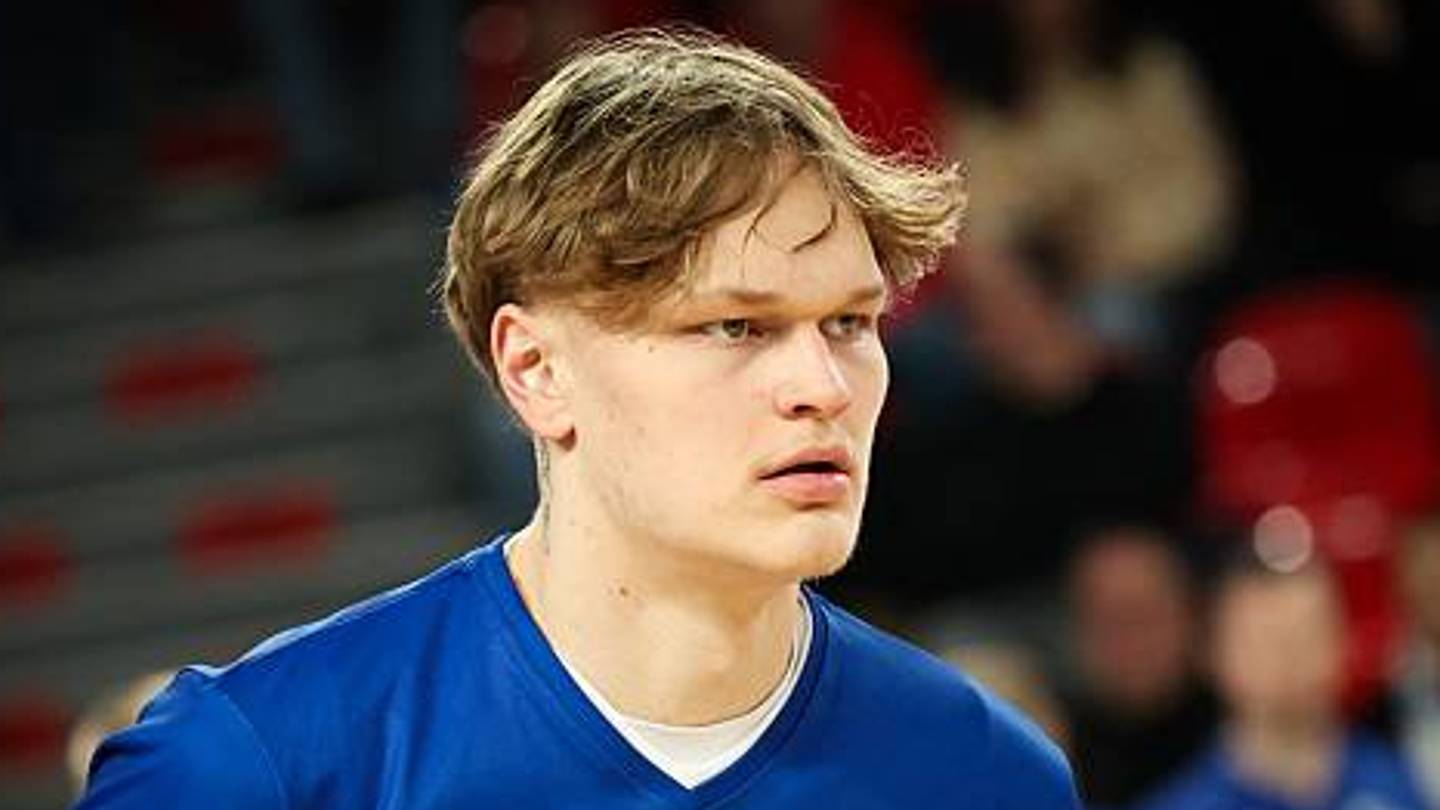 Assessing Miikka Muurinen's Fit with the Arkansas Razorbacks