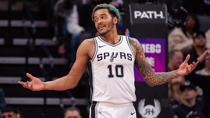 Mar 7, 2025; Sacramento, California, USA; San Antonio Spurs forward Jeremy Sochan (10) argues a call with referee Scott Twardoski (52) during the fourth quarter of the game against the Sacramento Kings at Golden 1 Center. Mandatory Credit: Ed Szczepanski-Imagn Images Mar 7, 2025; Sacramento, California, USA; San Antonio Spurs forward Jeremy Sochan (10) argues a call with referee Scott Twardoski (52) during the fourth quarter of the game against the Sacramento Kings at Golden 1 Center. Mandatory Credit: Ed Szczepanski-Imagn Images
