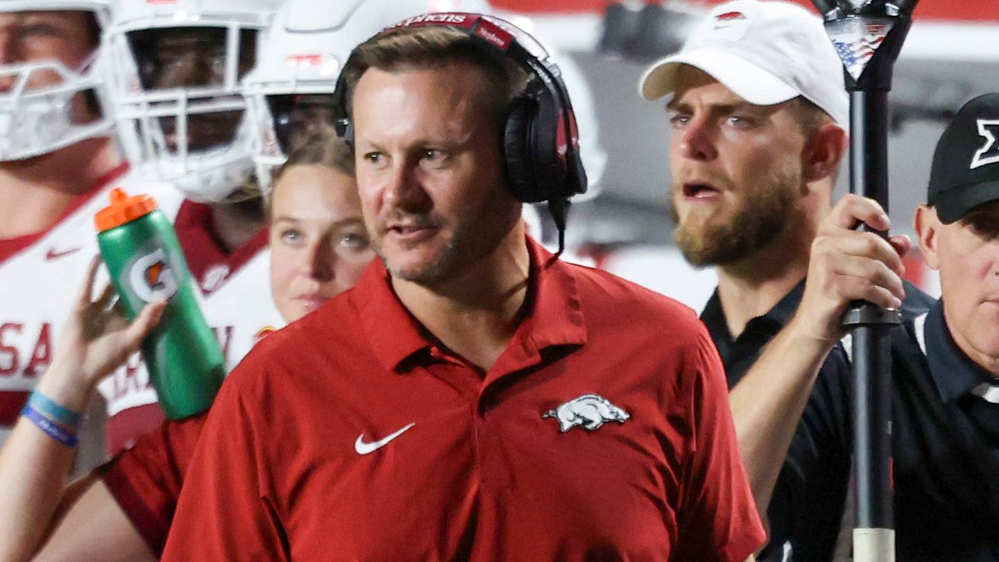 Razorbacks Lose Control of What Silverfield Promised to Fix In Loss At Utah