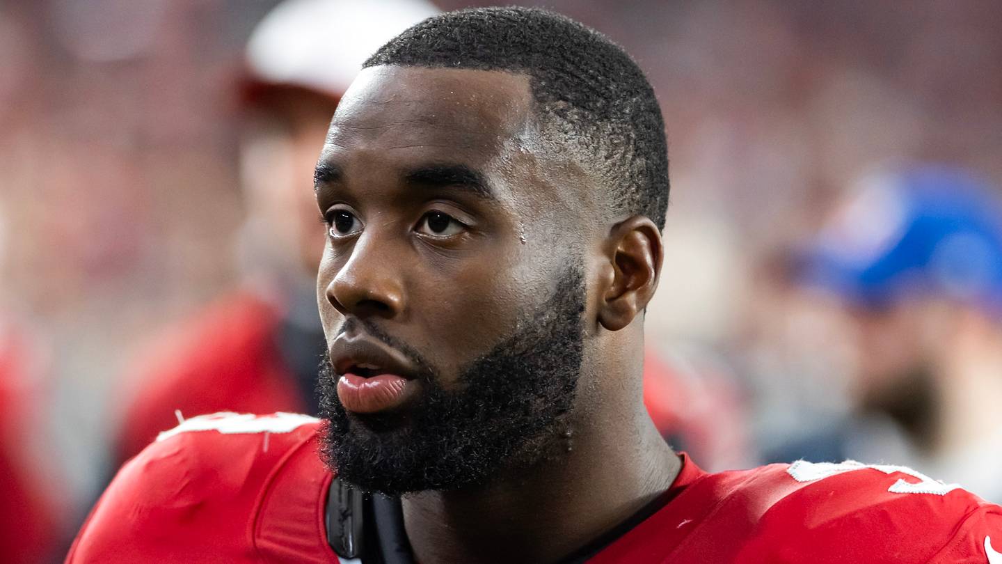 Signing Trey Benson would ruffle feathers (but Cowboys shouldn't think twice)