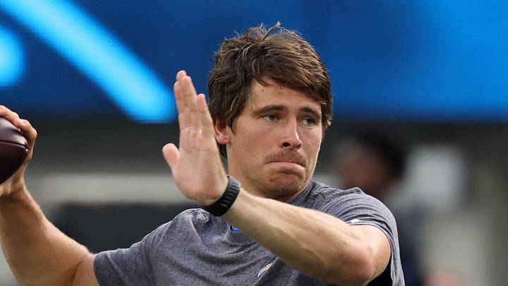 Aug 20, 2026; Inglewood, California, USA; Los Angeles Chargers quarterback Justin Herbert (10) warms up prior to the pre-season game against the San Francisco 49ers at SoFi Stadium. Aug 20, 2026; Inglewood, California, USA; Los Angeles Chargers quarterback Justin Herbert (10) warms up prior to the pre-season game against the San Francisco 49ers at SoFi Stadium.