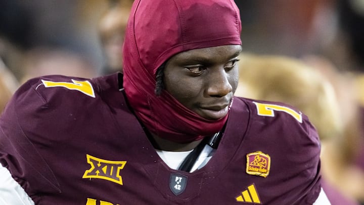 Nov 28, 2025; Tempe, Arizona, USA; Arizona State Sun Devils tight end Chamon Metayer (7) against the Arizona Wildcats during the 99th Territorial Cup at Mountain America Stadium. Mandatory Credit: Mark J. Rebilas-Imagn Images Nov 28, 2025; Tempe, Arizona, USA; Arizona State Sun Devils tight end Chamon Metayer (7) against the Arizona Wildcats during the 99th Territorial Cup at Mountain America Stadium. Mandatory Credit: Mark J. Rebilas-Imagn Images