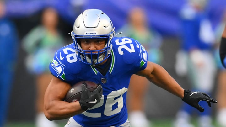 Seahawks RB Zach Charbonnet faces the Arizona Cardinals in Week 10.
