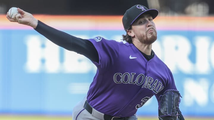 Colorado Rockies starting pitcher Chase Dollander (32) pitches at Citi Field.