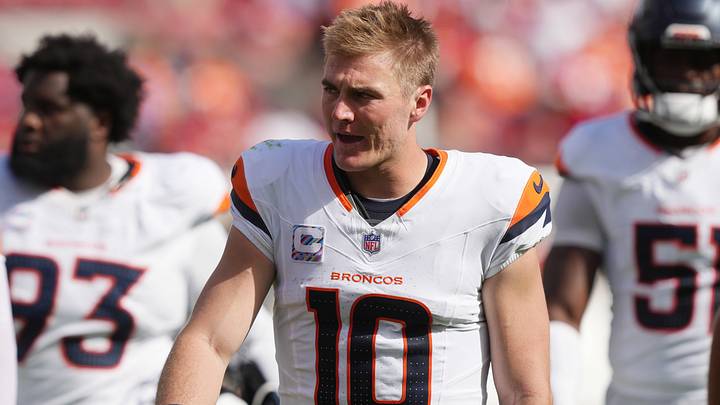 Oct 4, 2026; Santa Clara, California, USA; Denver Broncos quarterback Bo Nix (10) leaves the field at halftime of a game against the San Francisco 49ers at Levi's Stadium. Oct 4, 2026; Santa Clara, California, USA; Denver Broncos quarterback Bo Nix (10) leaves the field at halftime of a game against the San Francisco 49ers at Levi's Stadium.