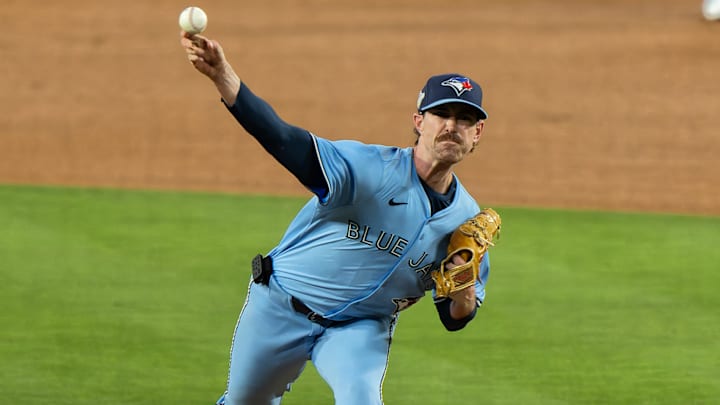 Shane Bieber kept the Blue Jays from falling in a deep hole with a solid start in Game 4.