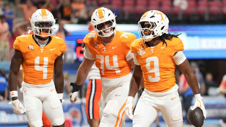 Tennessee running back Star Thomas (9) celebrates in the end zone during the Aflac Kickoff Game between the Volunteers and Syracuse held at Mercedes-Benz Stadium in Atlanta, Ga., on August 30, 2025.