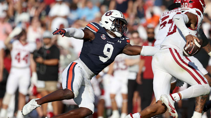 Linebacker Eugene Asante spent three seasons with the Auburn Tigers He was the starter in 2023 and 2024. Linebacker Eugene Asante spent three seasons with the Auburn Tigers He was the starter in 2023 and 2024.