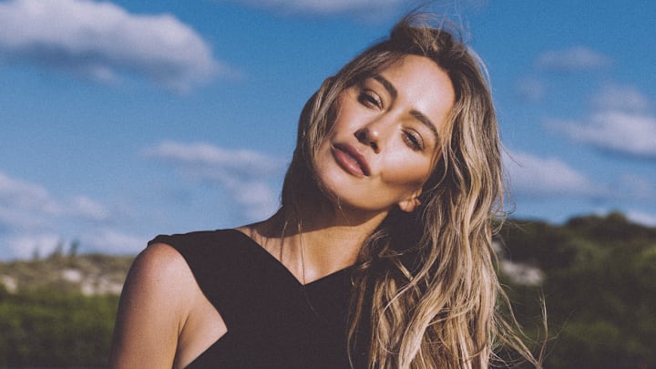 Hilary Duff was photographed by Kat Irlin in South Caicos. Swimsuit by OYE Swimwear. Hilary Duff was photographed by Kat Irlin in South Caicos. Swimsuit by OYE Swimwear.