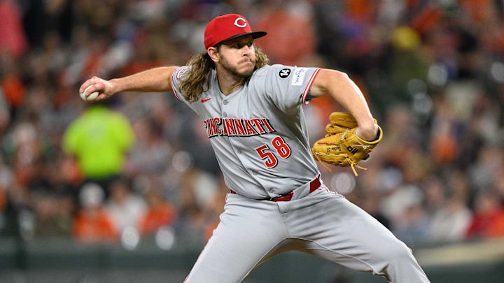 Cincinnati Reds pitcher Scott Barlow (58) throws a pitch