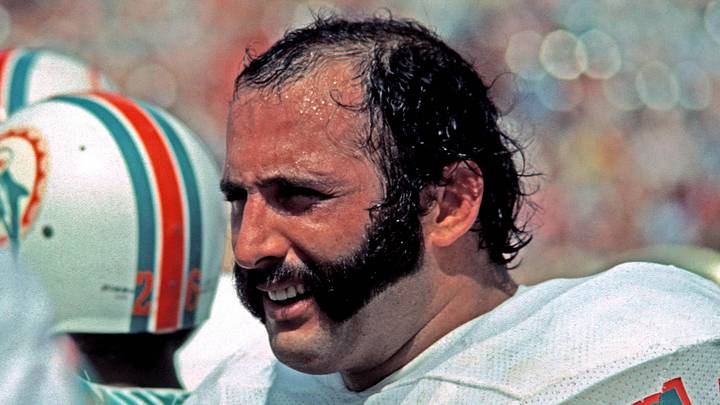 Miami Dolphins defensive tackle Manny Fernandez