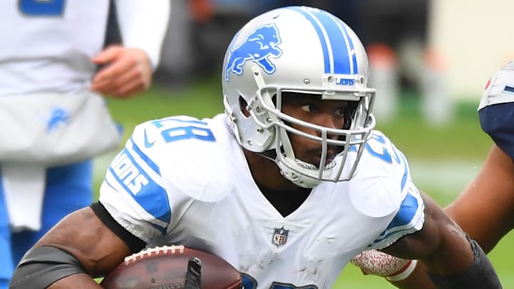 Detroit Lions running back Adrian Peterson (28). Detroit Lions running back Adrian Peterson (28).